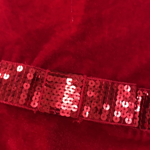 Long red velvet girls dress with sequins cute for the holidays - Picture 3 of 9